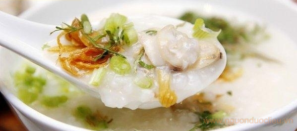 Nấu cháo đông trùng hạ thảo