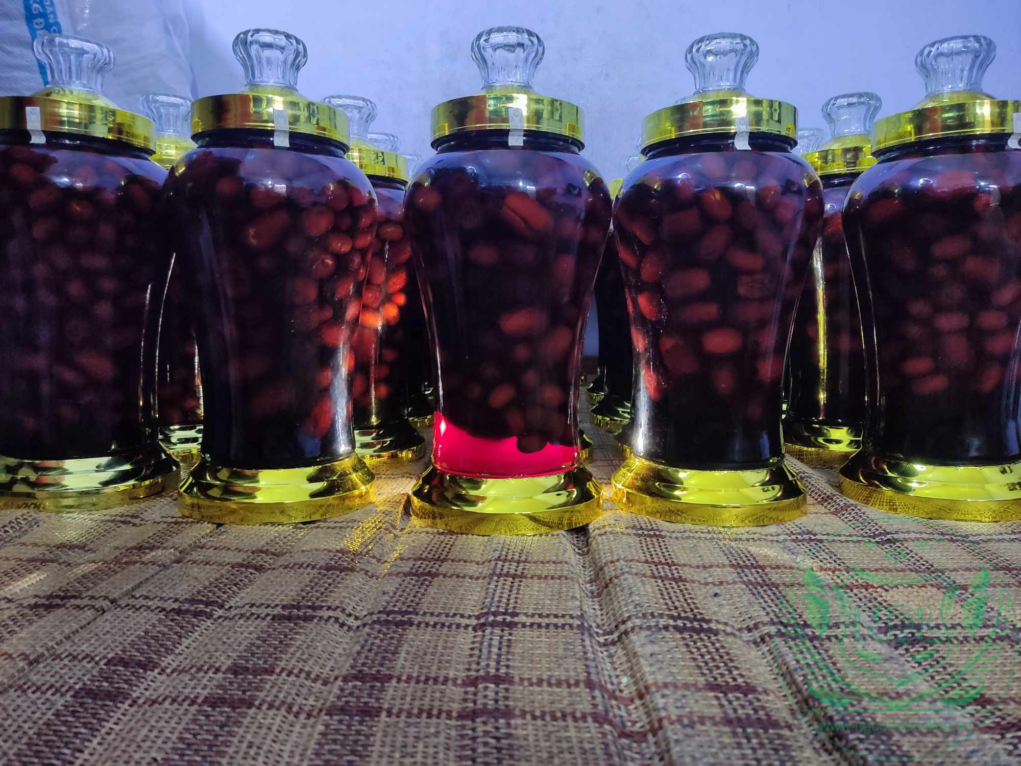 Táo đỏ tân cương loại vip đóng bình 3L 5L nguonduoclieu